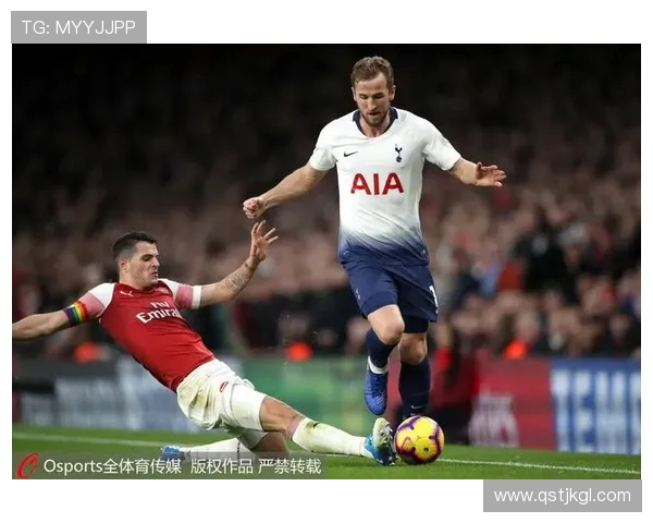 🔥里昂传奇谢幕拉卡泽特梅开二度享队友列队致敬完美告别